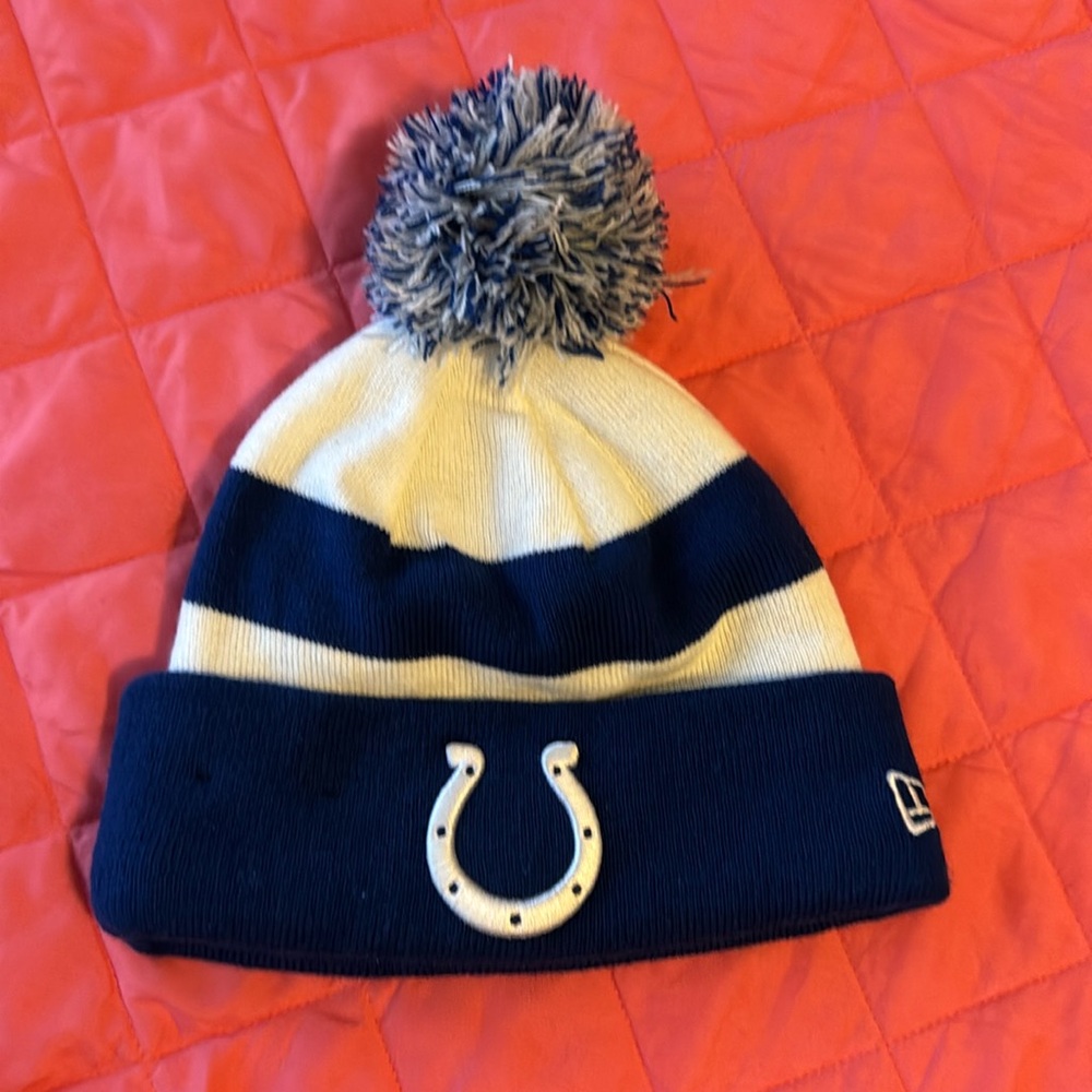 NFL Colts Beanie Never Worn OS Women’s NWOT